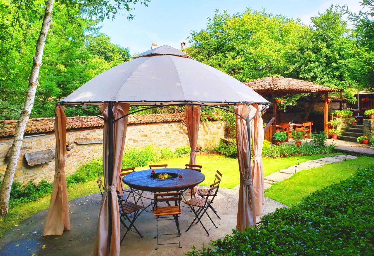 Yakovtsi Inn ภายนอก รูปภาพ