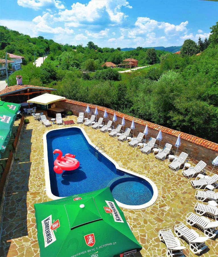 Yakovtsi Inn ภายนอก รูปภาพ
